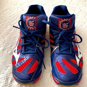 Woman’s US Size 10W Mizuno Wave Lightening RX3